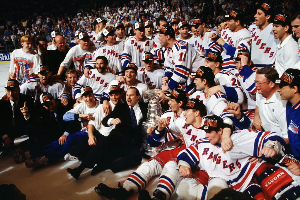 Les Rangers de New York de 1994 célèbrent avec la Coupe Stanley