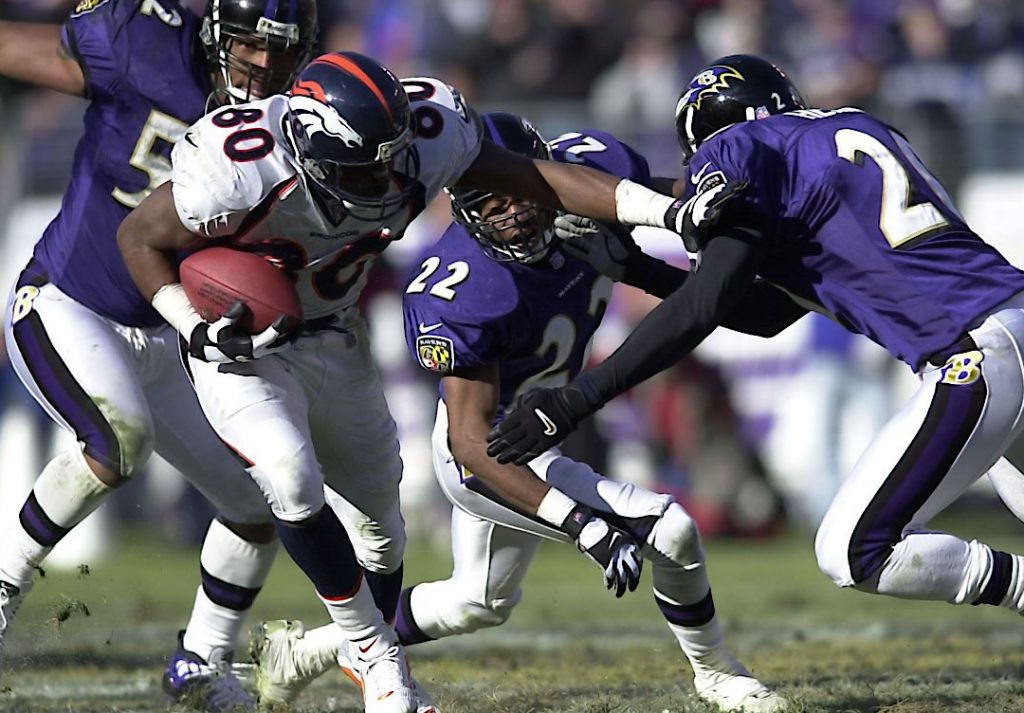 A defesa impressionante do Baltimore Ravens em 2000.