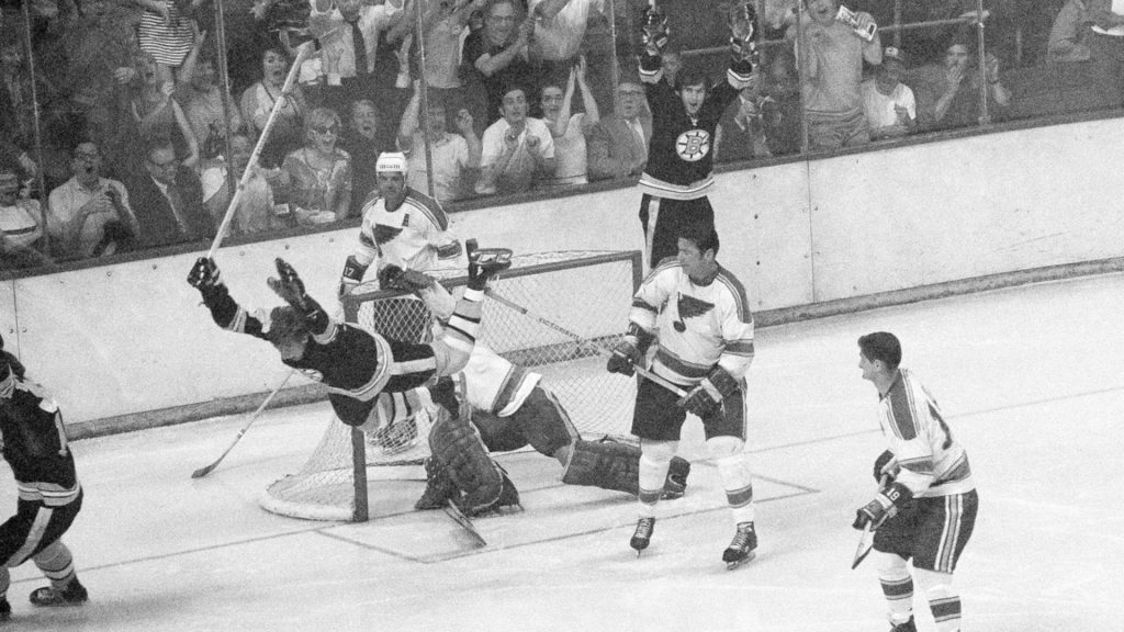 Bobby Orr with his famous dive