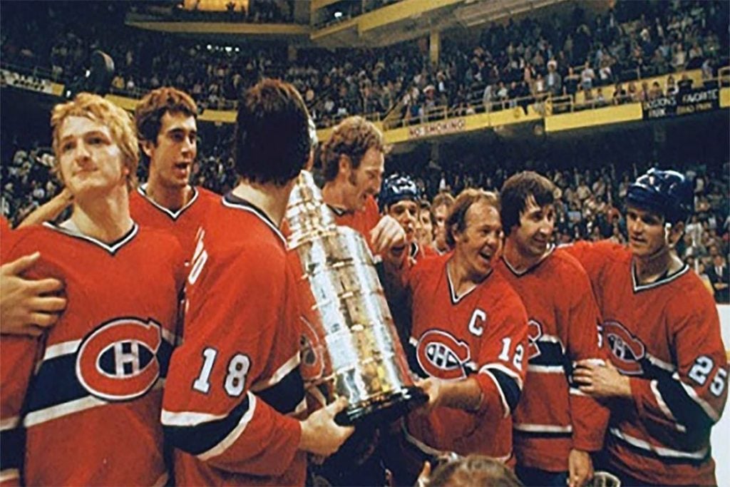 The 1977 Montreal Canadiens celebrate with the Stanley Cup