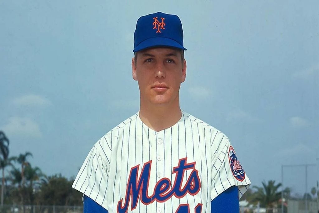 Tom Seaver poses in a New York Mets outfit