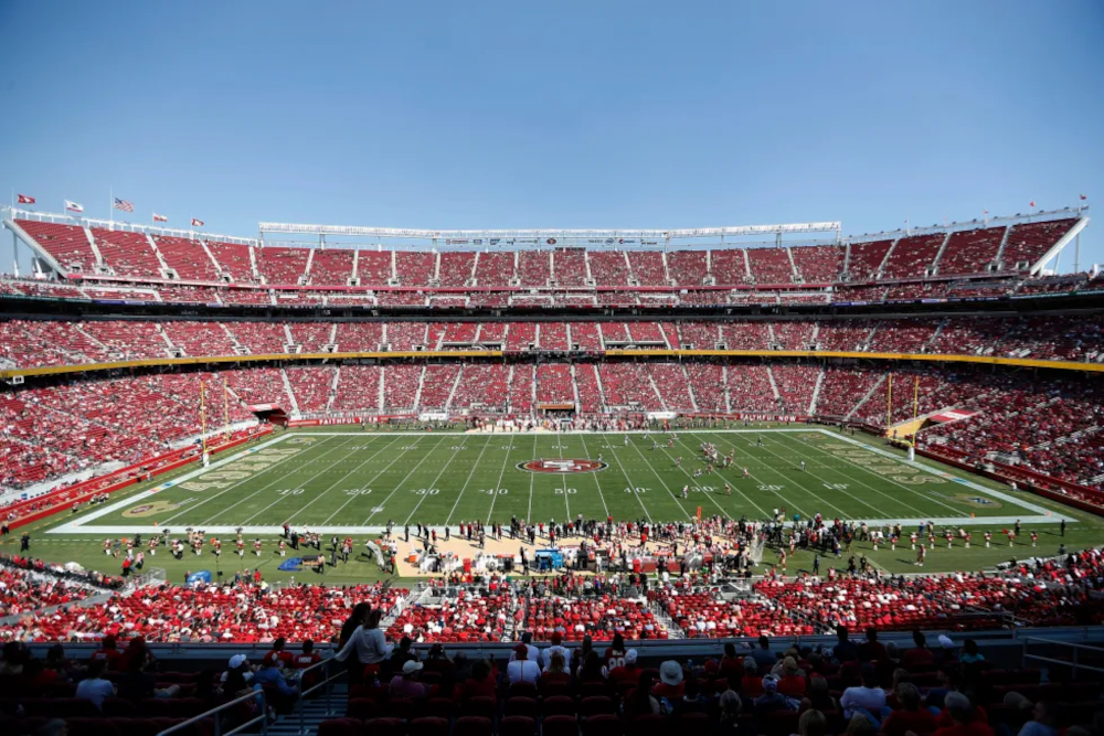 Inside the Levis Stadium on game day