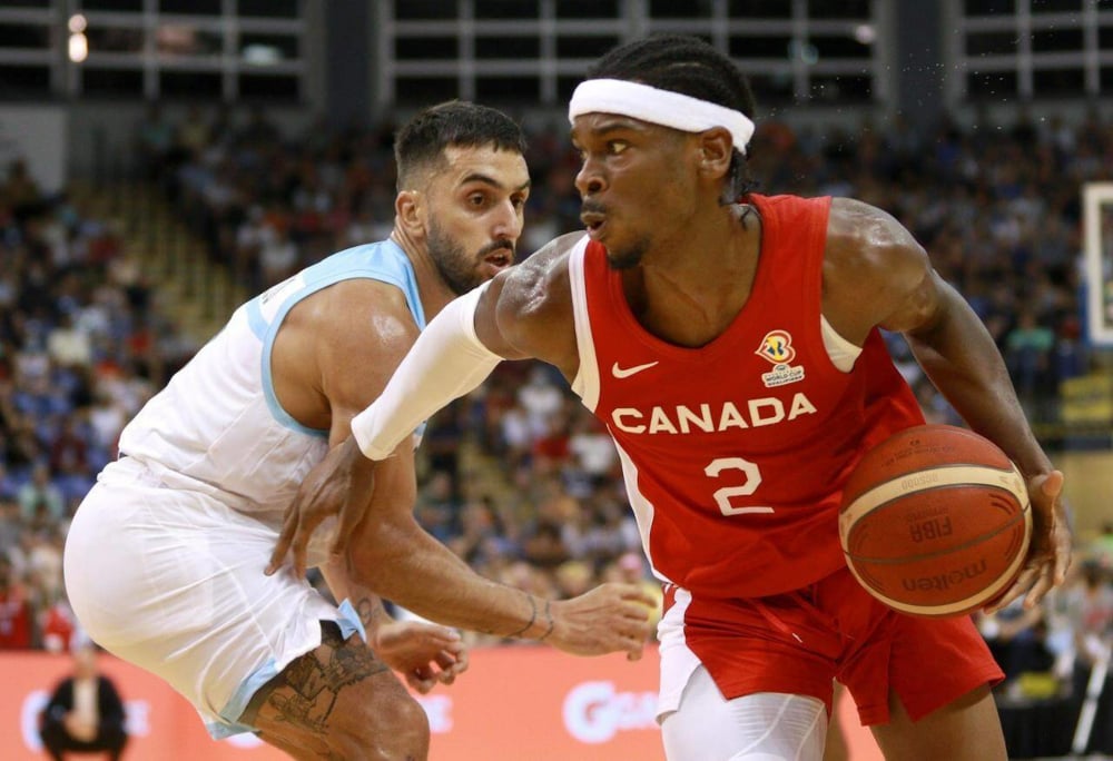 Shai Gilgeous-Alexander in action for Canada.